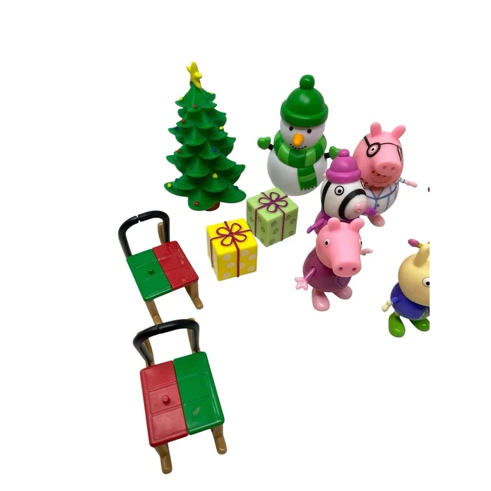 Peppa Pig Mixed Lot 22 Piece Christmas Winter Pajama Themed Figures Accessories
